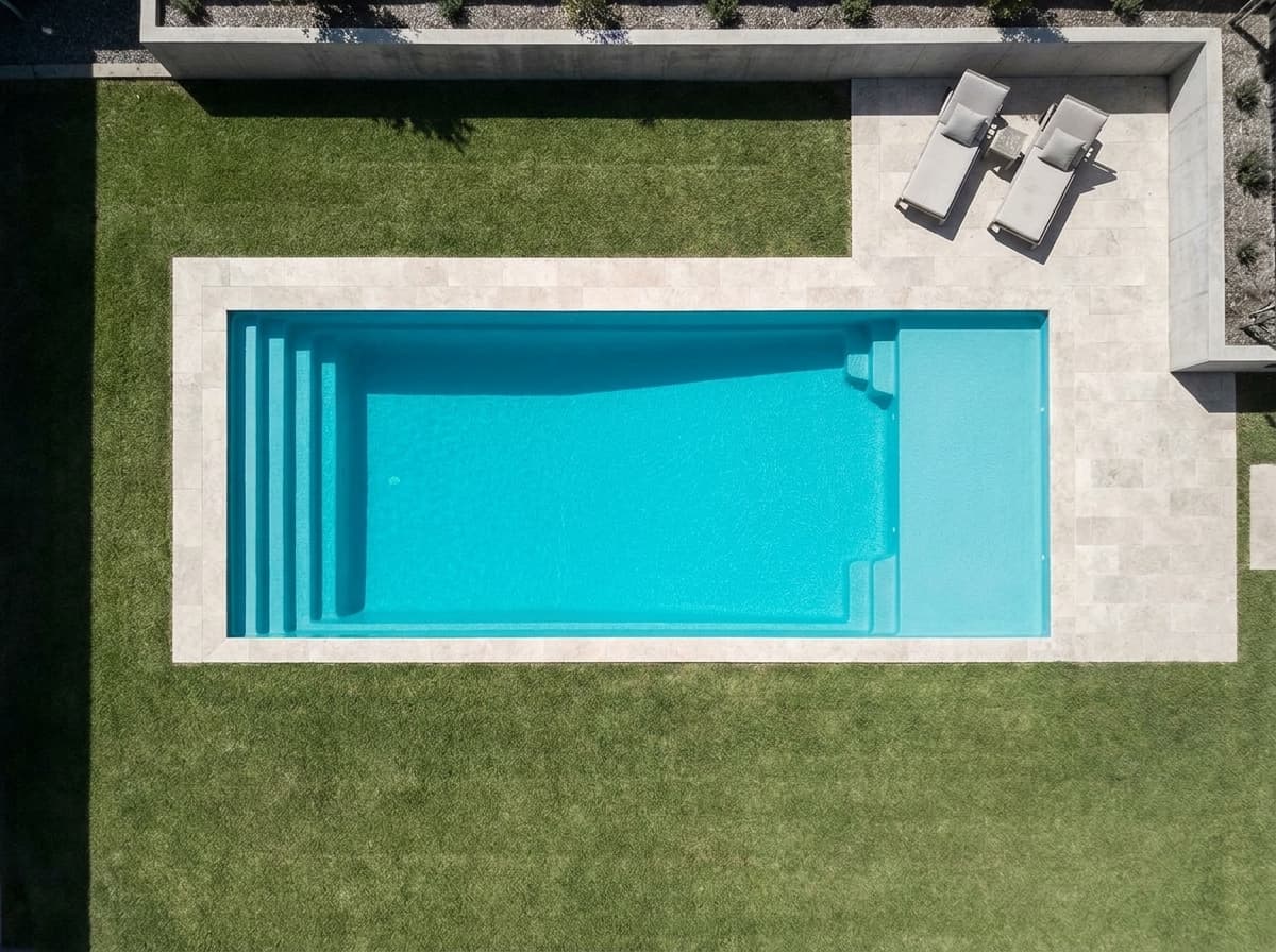 GFK-Pool Lounge von Alliance Piscines — Familie · Beach-Entry, 9,50 × 4,50 m